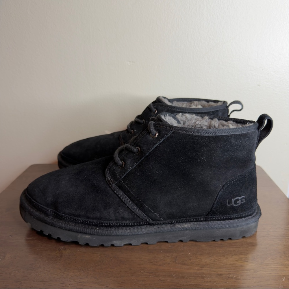 UGG Neumel Black Suede Sheepskin Chukka Boots Sz 13 Mens